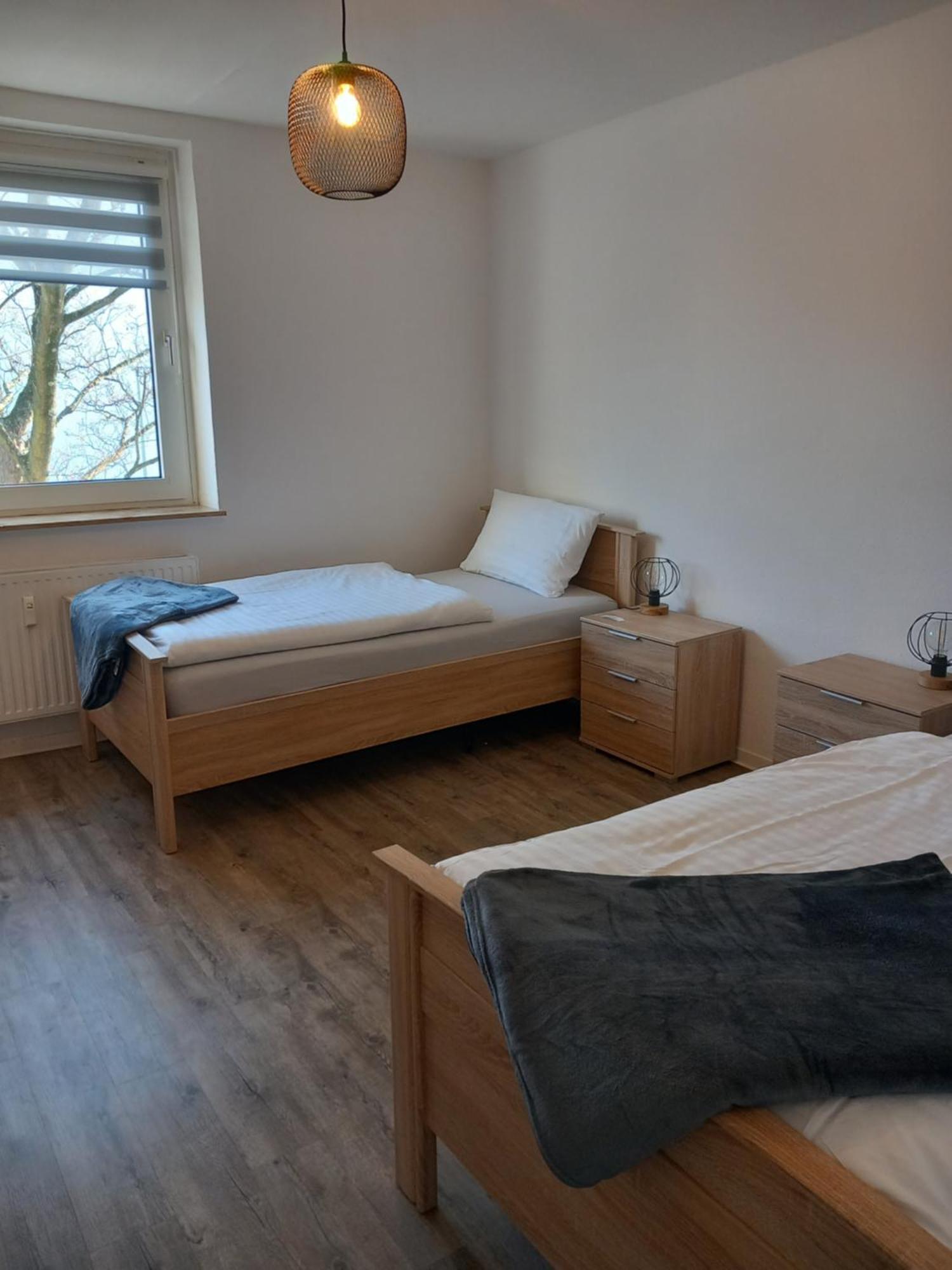 City Apartment Duisburg 2#Netflix &Wlan &Kingsize Bett & Kaffee Maschine & Central & 500M Innenhafen & 2 Min U Bahn Exterior photo